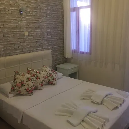 Otel Kalliope 3*