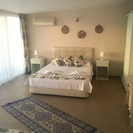 Otel Kalliope 3*