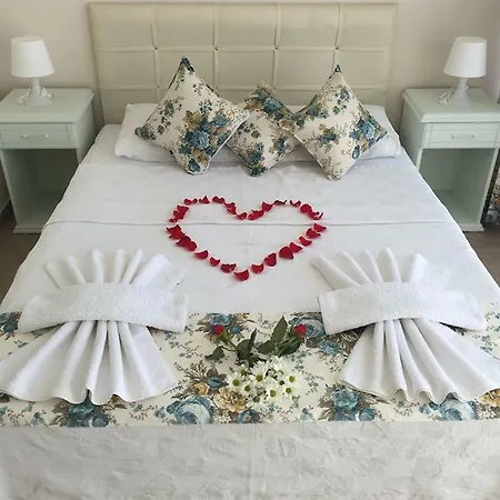 Kalliope Otel Çeşme